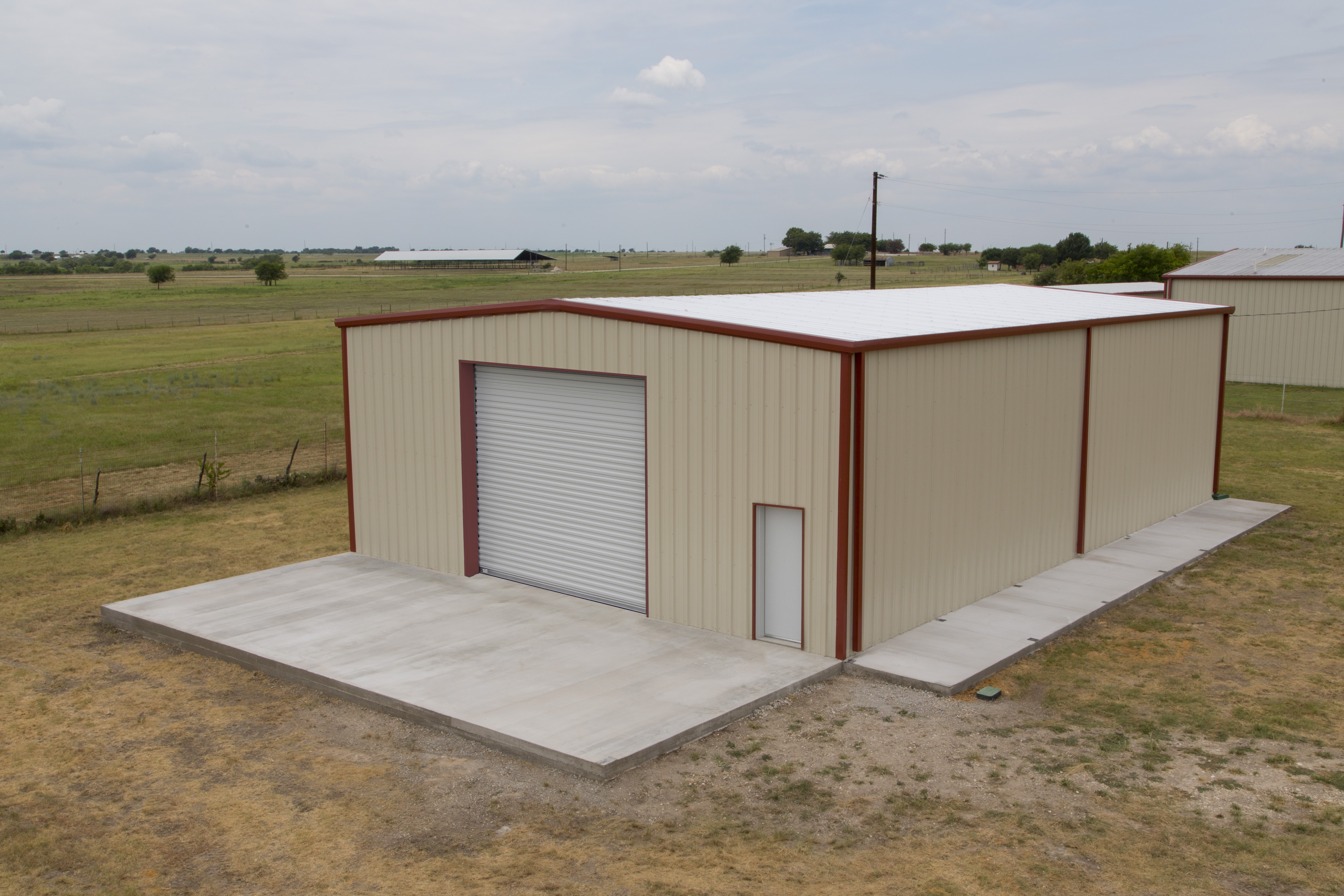 Standard Series Barn XL x 60' x 16' - Mueller, Inc