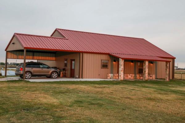 Custom Steel Living Spaces, Barn Homes - Mueller, Inc