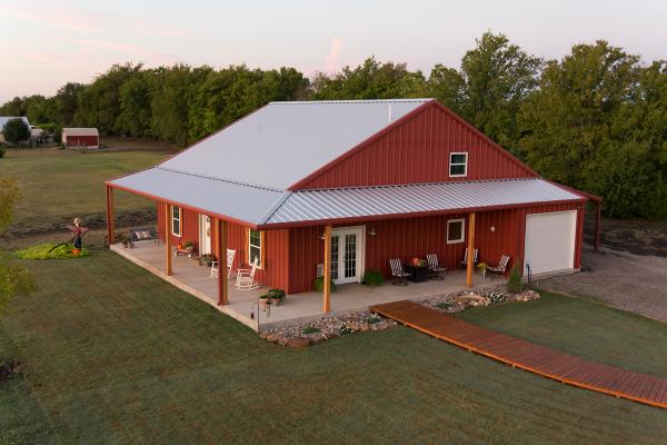 Custom Steel Living Spaces, Barn Homes - Mueller, Inc