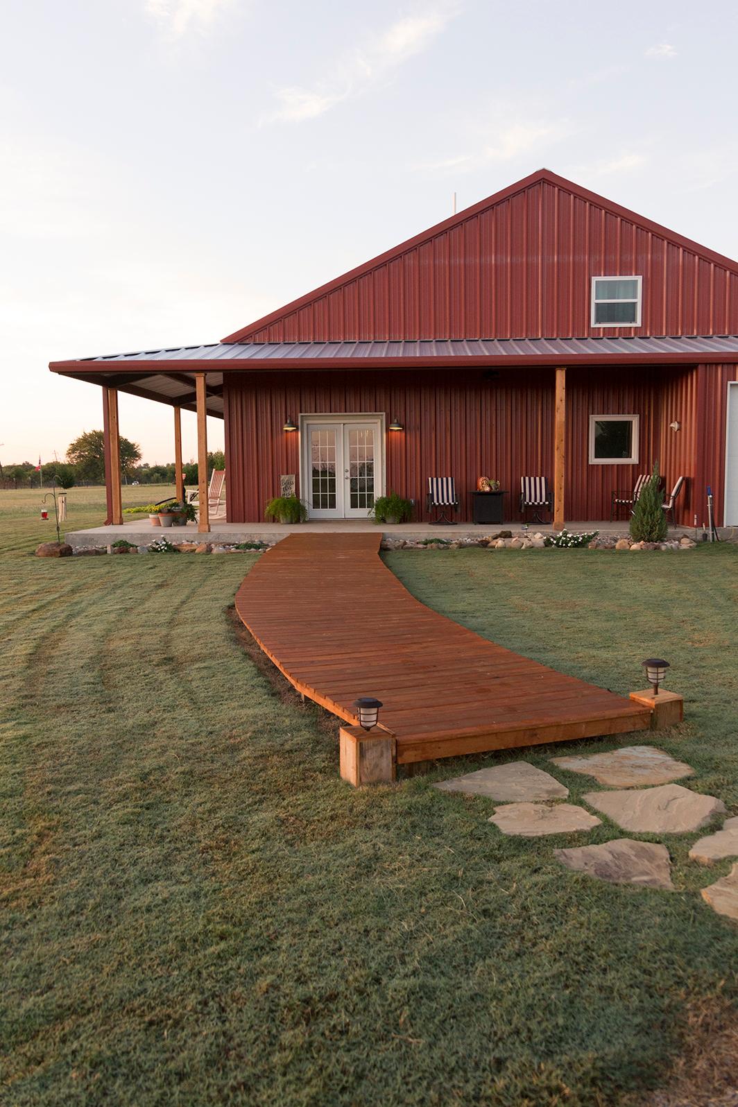 Rustic Red - Rustic Red Cottage - Mueller, Inc